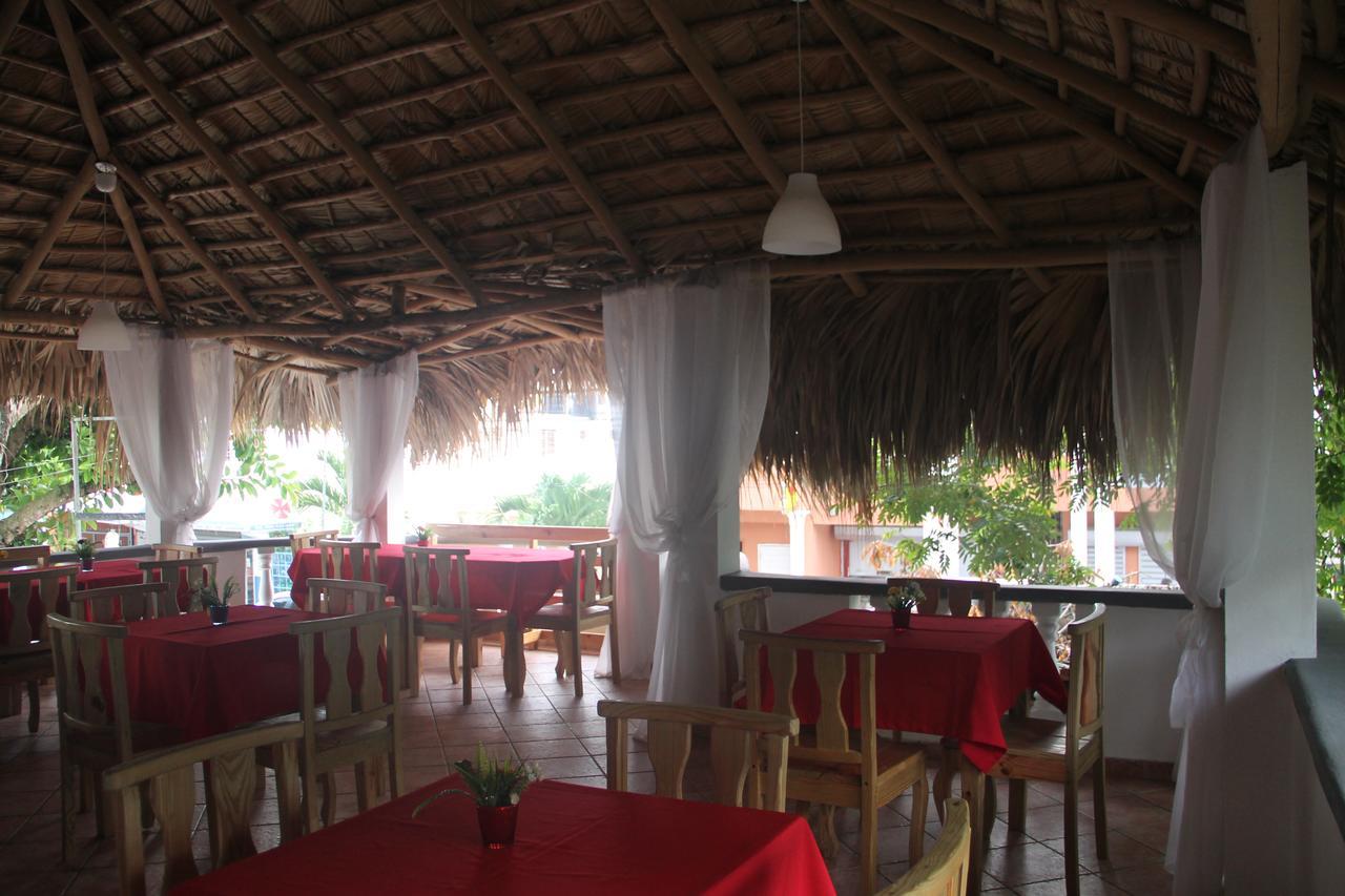 El Caucho Boca Chica Exterior foto