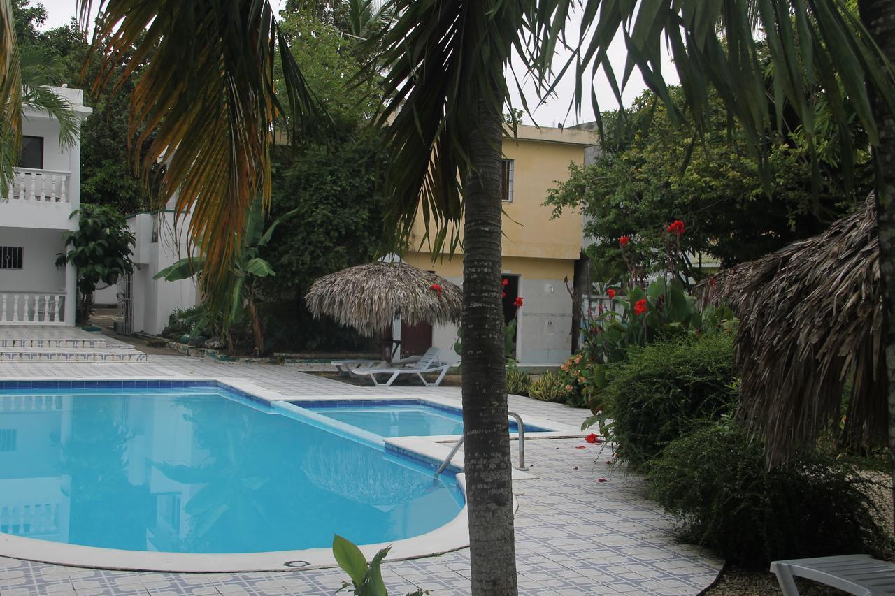 El Caucho Boca Chica Exterior foto