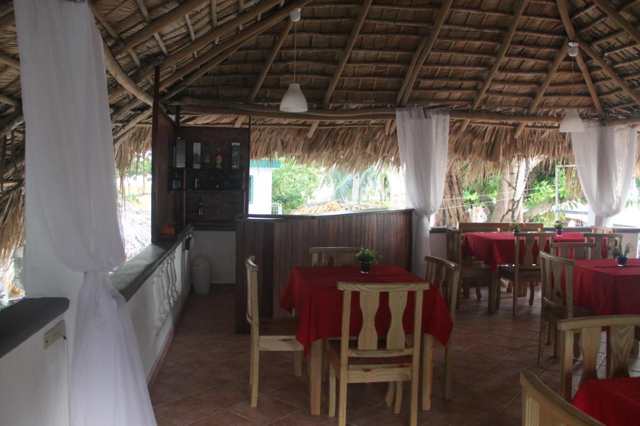 El Caucho Boca Chica Exterior foto